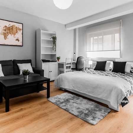 Apartamento Premiun Plaza Del Oeste Apartment Salamanca Bagian luar foto